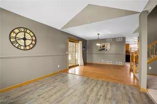 2307 Wittenburg St, Louisville, OH 44641 - Photo 6