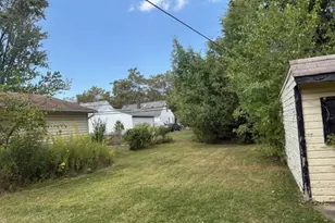 19615 Harvard Ave, Warrensville Heights, OH 44122 - Photo 4