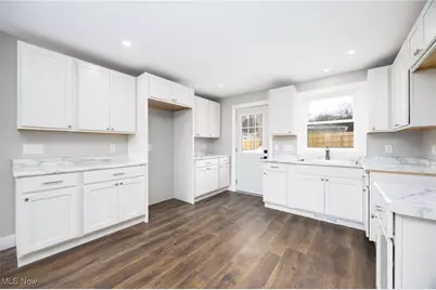 3101 Wagoner Street, Akron, OH 44319 - Photo 6