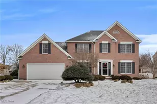 111 Charles Ave, Amherst, OH 44001 - Photo 2