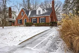 627 Greenwood Ave, Akron, OH 44320 - Photo 2