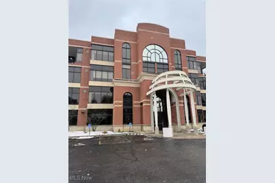 822 Kumho Drive #101/104, Fairlawn, OH 44333 - Photo 2