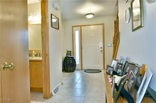 5089 Winslow Dr, Mineral Ridge, OH 44440 - Photo 6