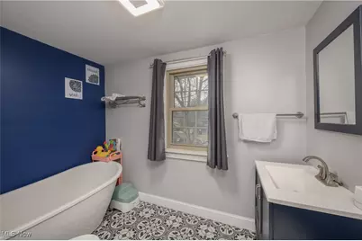1002 S Broadway Street, New Philadelphia, OH 44663 - Photo 26