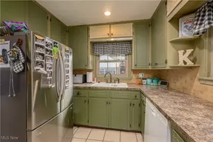 1002 S Broadway St, New Philadelphia, OH 44663 - Photo 18