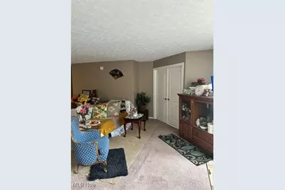 365 Village Pointe Drive #A, Akron, OH 44313 - Photo 4