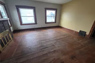 27 Erskine Ave, Youngstown, OH 44512 - Photo 4