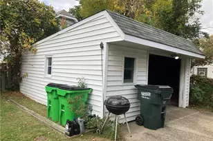 4902 E 109th St, Garfield Heights, OH 44125 - Photo 20