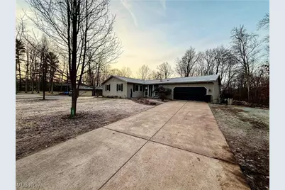 202 Forest Drive, Parkersburg, WV 26104 - Photo 2