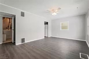 1937 Highlawn Ave, Youngstown, OH 44509 - Photo 2