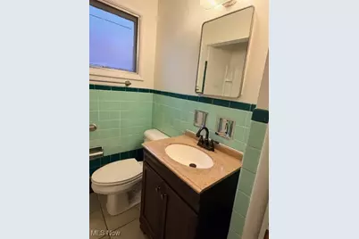 1768 Liberty Drive, Akron, OH 44313 - Photo 16