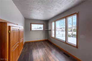 1508 Roanoke Ave, Uhrichsville, OH 44683 - Photo 6