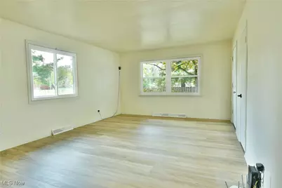 1524 Vernon Avenue NW, Warren, OH 44483 - Photo 12