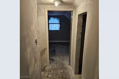 25650 Richards Avenue, Euclid, OH 44132 - Photo 14