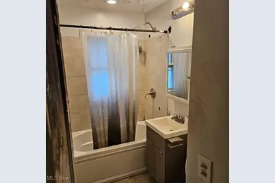 25650 Richards Avenue, Euclid, OH 44132 - Photo 4