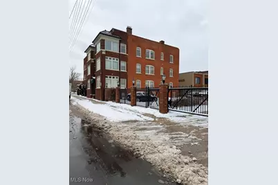 11433 Ashbury Avenue #12, Loveland, OH 44106 - Photo 6