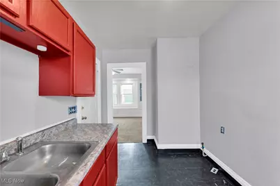 18802 Cherokee Avenue #2/UP, Loveland, OH 44119 - Photo 12