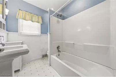 6352 Crossview Road, Green Hills, OH 44131 - Photo 38