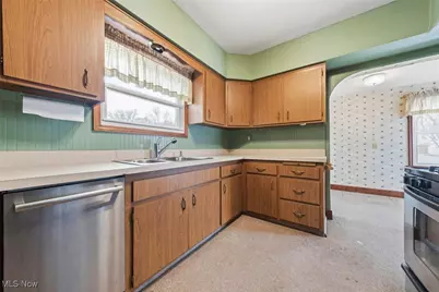 6352 Crossview Road, Green Hills, OH 44131 - Photo 12