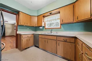 6352 Crossview Rd, Green Hills, OH 44131 - Photo 14