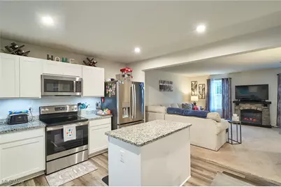 795 Pine Spring Drive, Painesville, OH 44077 - Photo 2