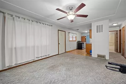 12393 National Drive, Grafton, OH 44044 - Photo 6