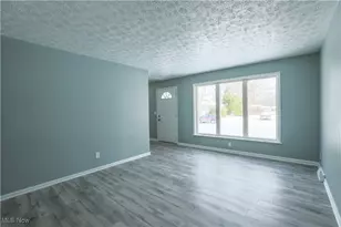 532 Wesley Ave, Elyria, OH 44035 - Photo 4