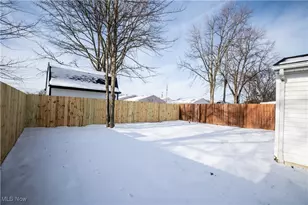 532 Wesley Ave, Elyria, OH 44035 - Photo 10