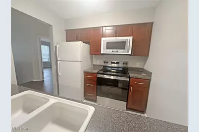 1408 Stoney Run Trail #148, Grandview Heights, OH 44147 - Photo 6