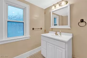 361 Mission Dr, Akron, OH 44301 - Photo 20