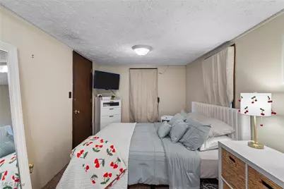 2372 S Union Avenue, Alliance, OH 44601 - Photo 26