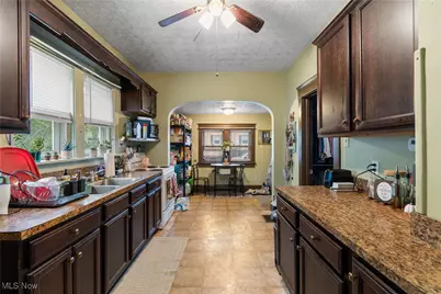2372 S Union Avenue, Alliance, OH 44601 - Photo 42