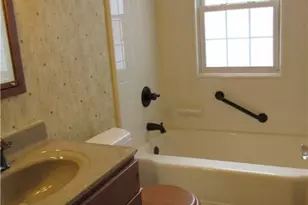 1711 E 30th St, Ashtabula, OH 44004 - Photo 8