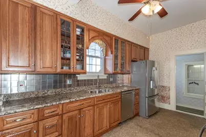 400 North Street, Chardon, OH 44024 - Photo 12