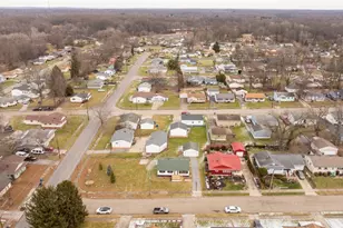 111 Bassett Ln, Youngstown, OH 44505 - Photo 34