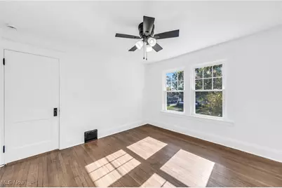 14404 Bayes Avenue, Oakwood, OH 44107 - Photo 22