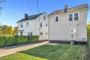 14404 Bayes Ave, Oakwood, OH 44107 - Photo 32