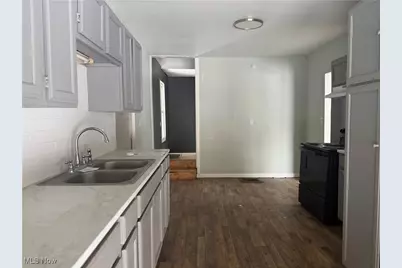 1373 Park Avenue SW, Canton, OH 44706 - Photo 6