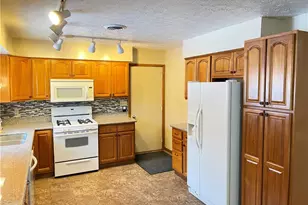 1381 Robb Rd, Conneaut, OH 44030 - Photo 16