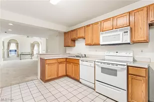 518 Morningstar Dr, Tallmadge, OH 44278 - Photo 10