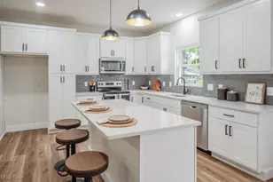 13025 Sunset Cir NW, Uniontown, OH 44685 - Photo 8