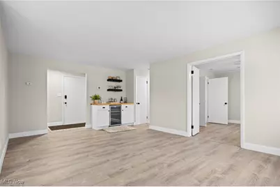 3333 Warrensville Center Road #214, Huber Heights, OH 44122 - Photo 6