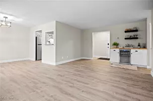 3333 Warrensville Center Rd, Huber Heights, OH 44122 - Photo 2