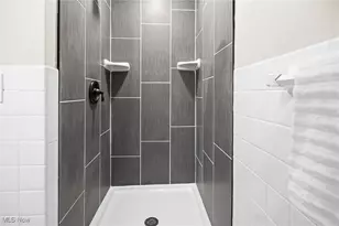 3333 Warrensville Center Rd, Huber Heights, OH 44122 - Photo 14