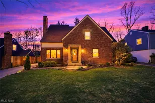 674 Upper Merriman Dr, Akron, OH 44303 - Photo 2