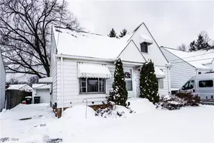 29933 Enid Rd, Wickliffe, OH 44092 - Photo 2