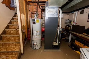 29933 Enid Rd, Wickliffe, OH 44092 - Photo 4