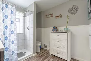 946 Bellflower Ave SW, Canton, OH 44710 - Photo 32