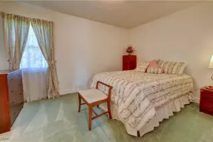 101 Lexington Dr, St Clairsville, OH 43950 - Photo 34