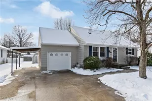 7910 Parkford St NW, Massillon, OH 44646 - Photo 2